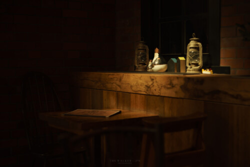 A window-side table in Christmas - クリスマスの窓辺